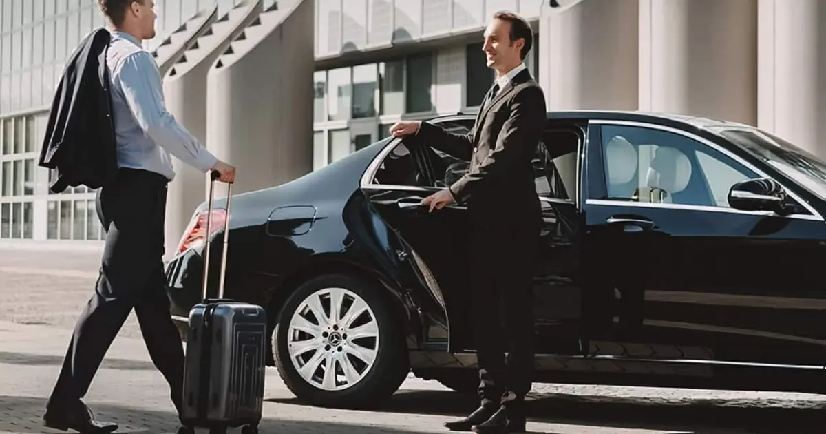 كم سعر تأجير سيارة مع سائق في ماربيا